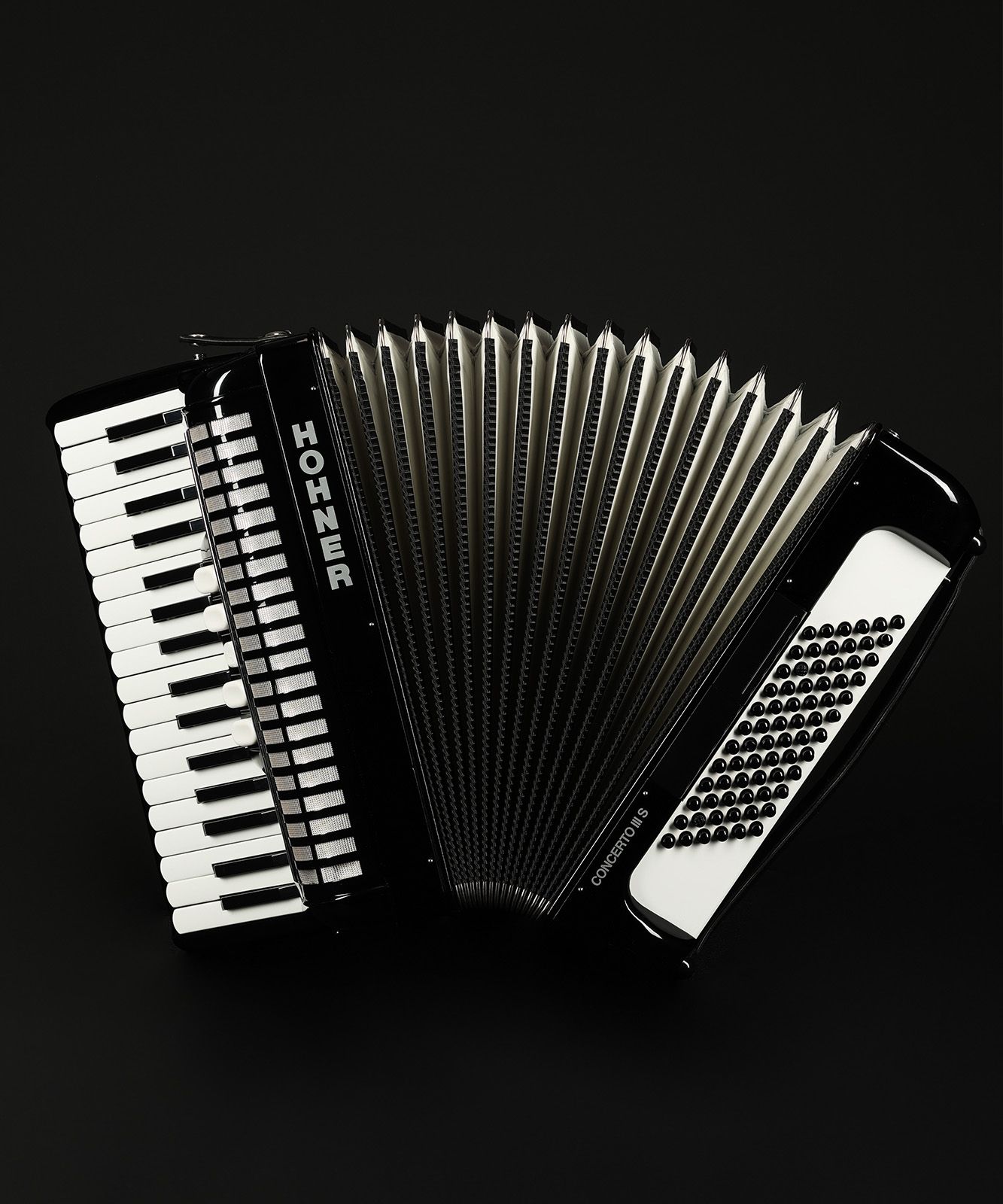 ド*チ様 Hohner Concerto III S アコーディオン軽量7.2ド ド*チ様